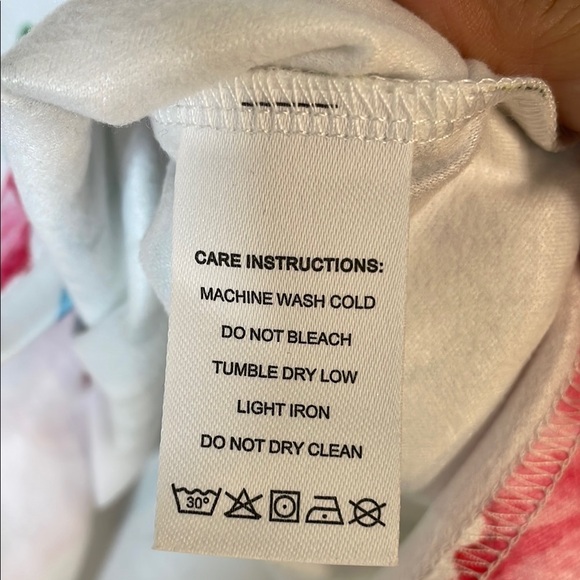 NWT. Exclusive Love Small High Neck Floral Long Sleeve Top. - Picture 6 of 7